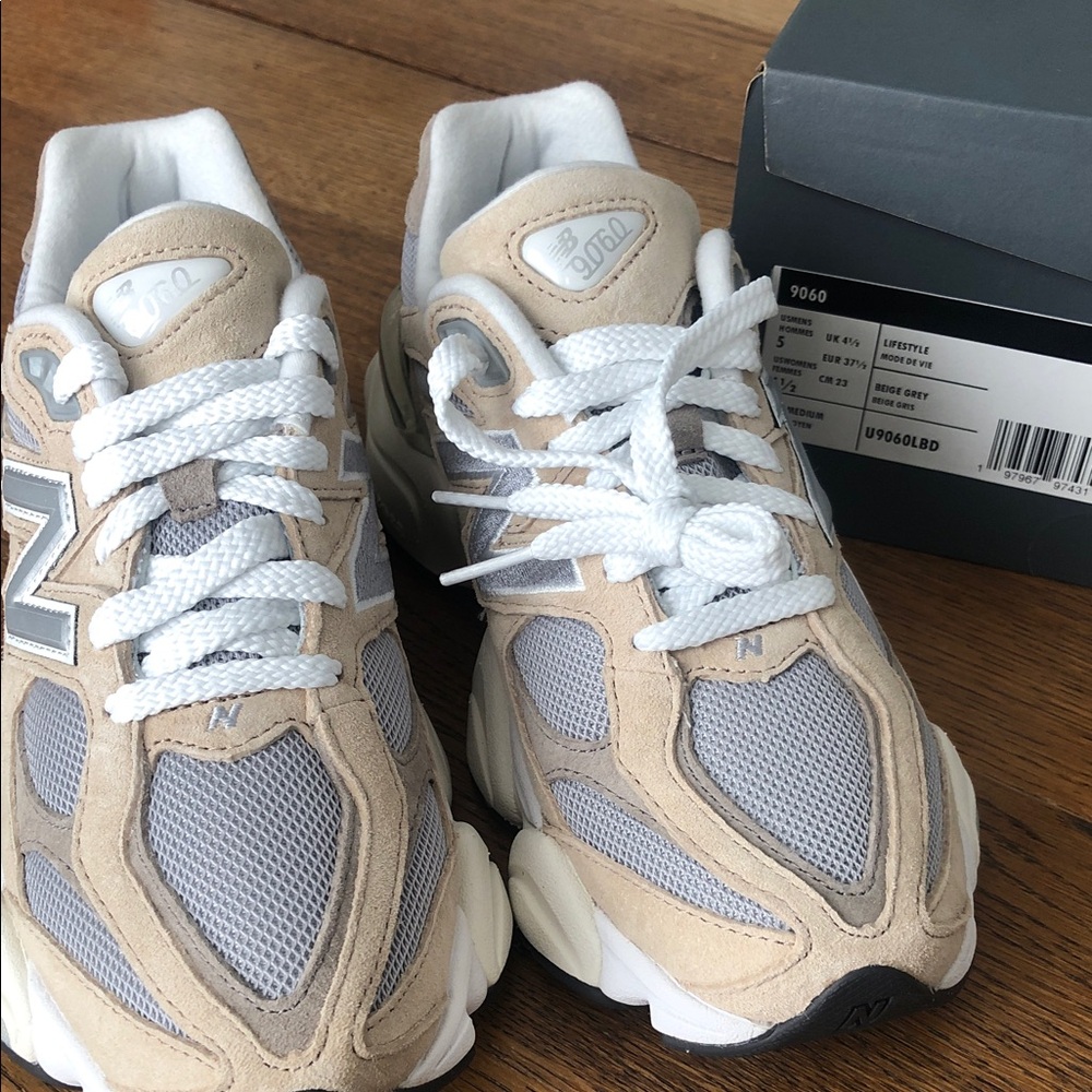 New Balance 9060 Sneakers - Beige Grey - Picture 2 of 7